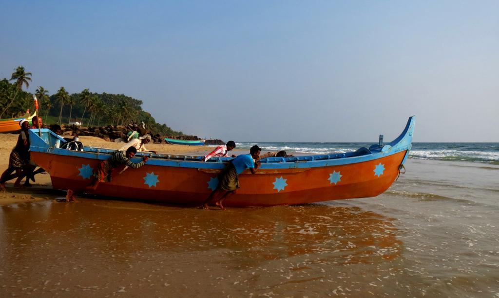 Ashiyana Cliff And Beach Resort Varkala Exterior photo